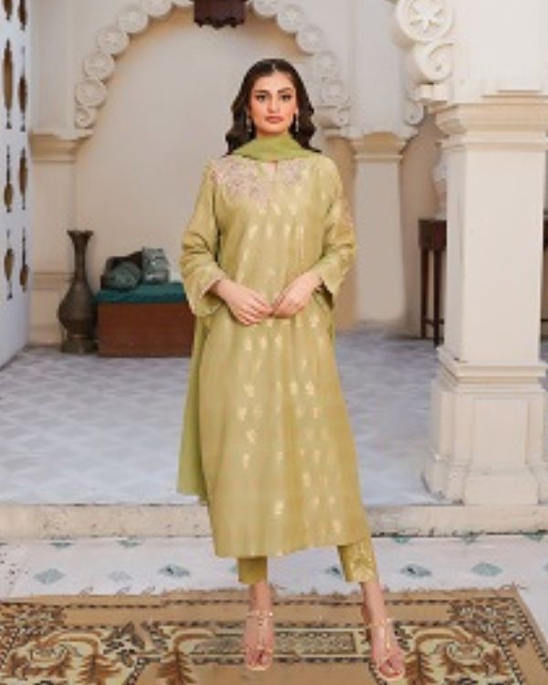ANABIA 3[piece] Elevate your evening with our semi formal masterpiece.